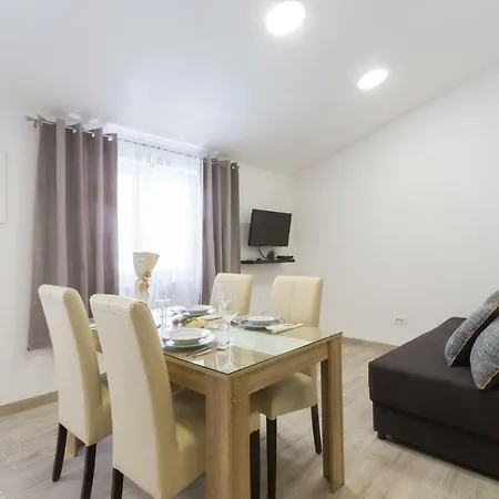 Apartman Ino Podstrana Exterior foto