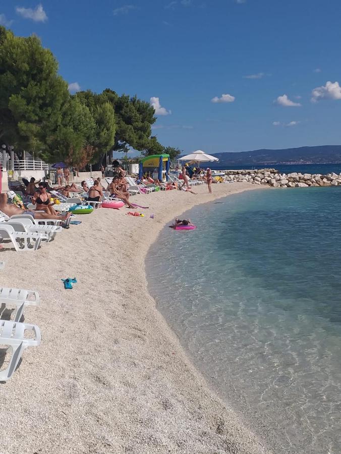 Ino * Podstrana